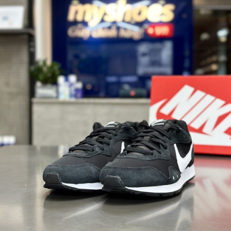 Giày Nike Venture Nam - Đen Trắng