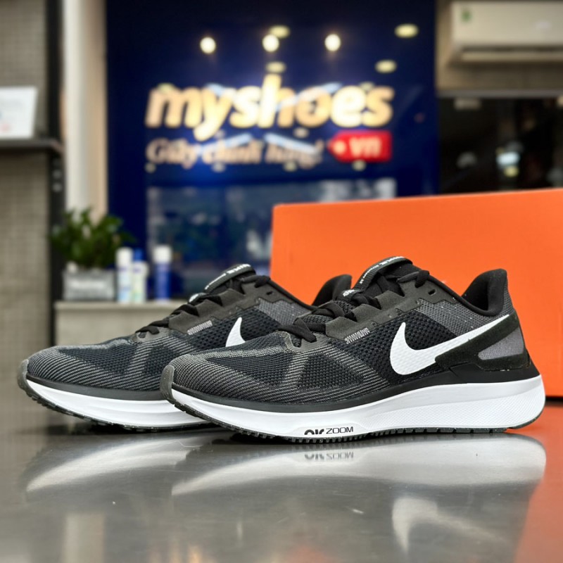 Giày Nike Air Zoom Structure 25 Nam - Đen Trắng