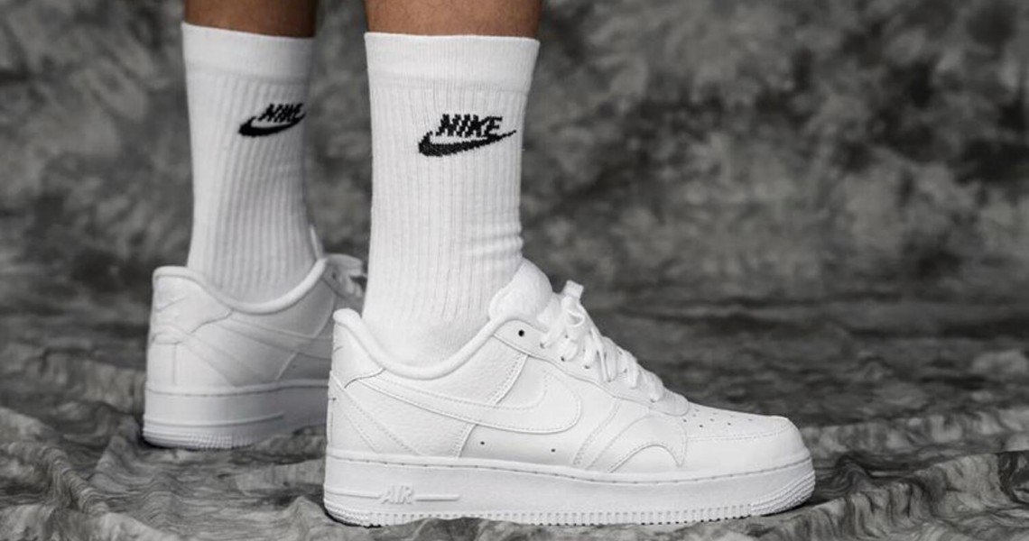 Những đôi giày sneaker “quốc dân” đẹp nhất mọi thời đại, bạn có biết?